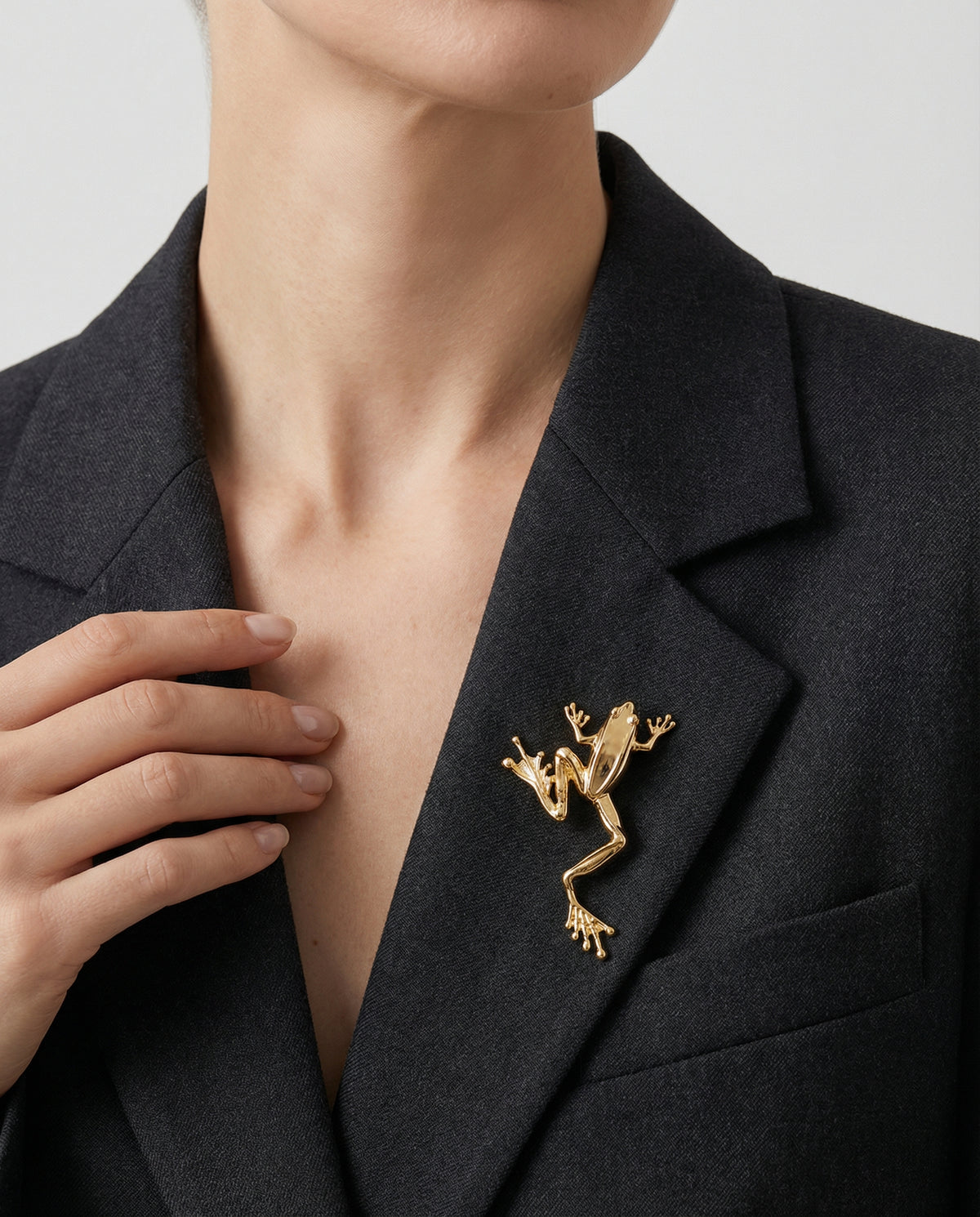 Sculpted Frog Brooch